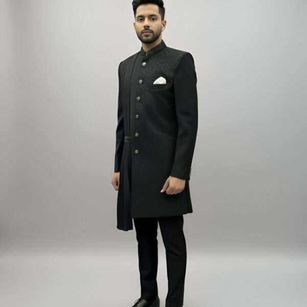 Modern Black Pleated Bandhga