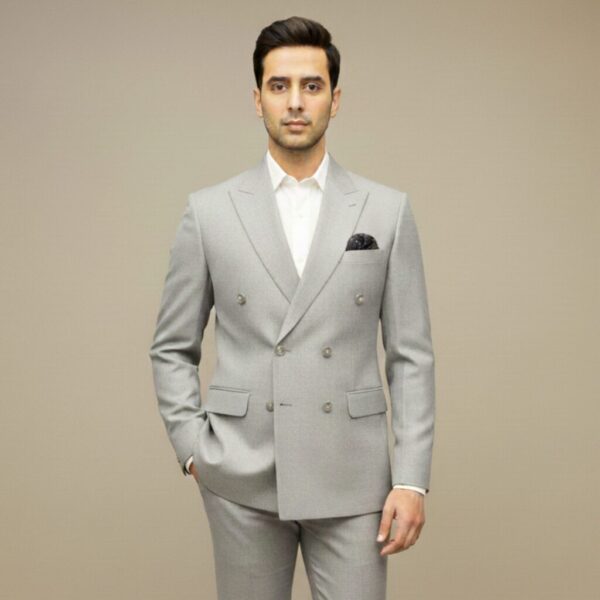 Elegant Light Grey Double-Breasted Suit