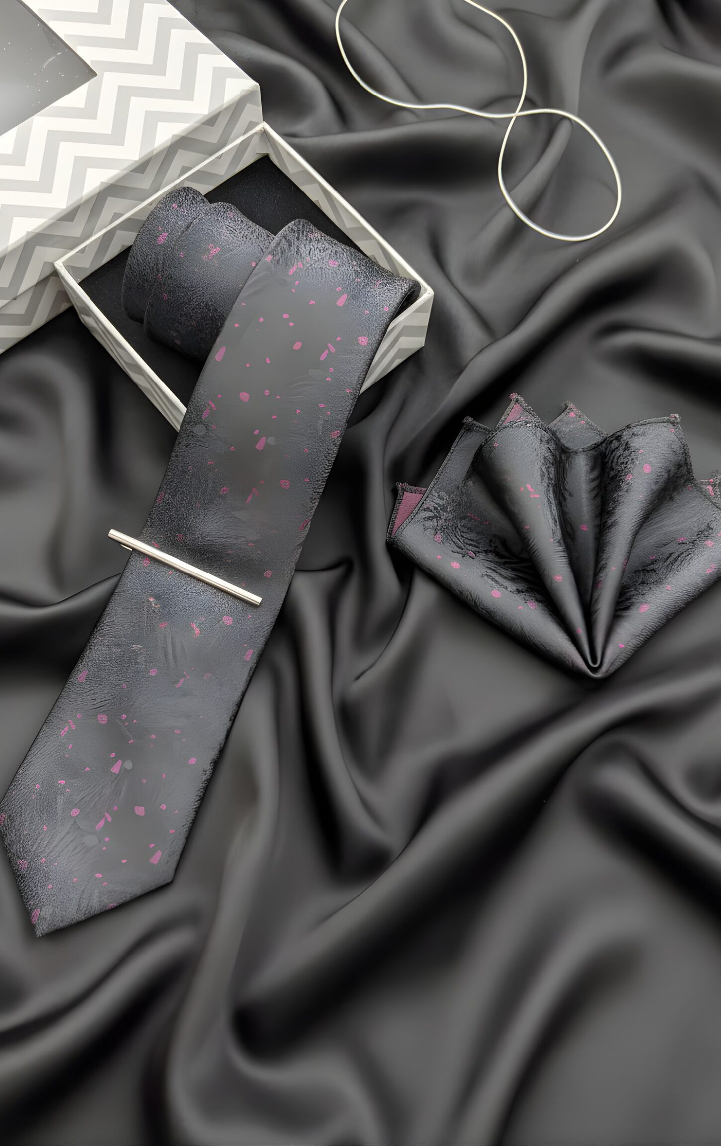 Black and Teal Paisley Tie Set - Image 3