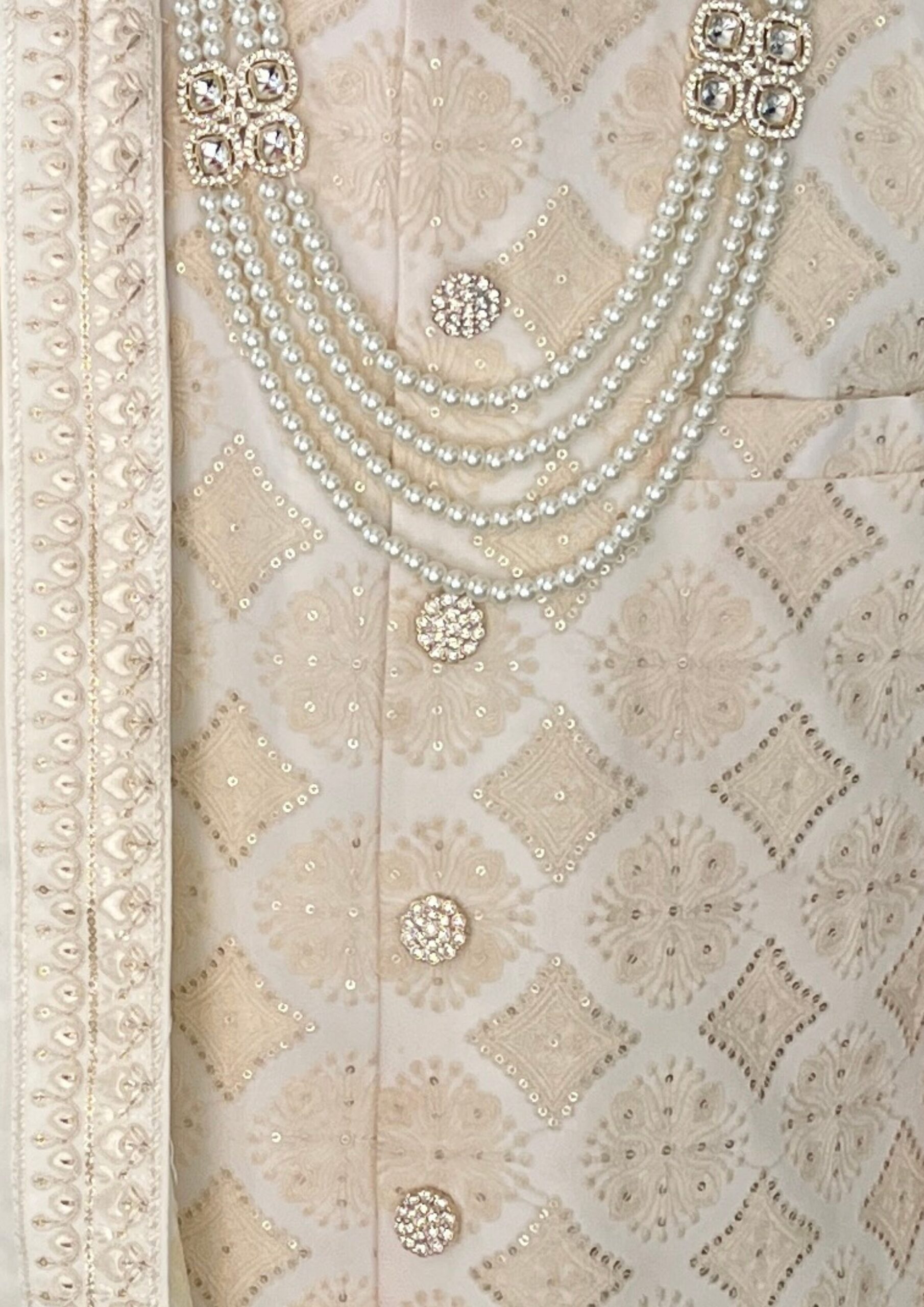 Exquisite Champagne Gold Diamond-Pattern Sherwani Set - Image 5