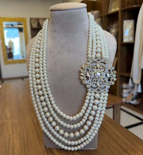 White Pearl Mala with Side Stone Brooch